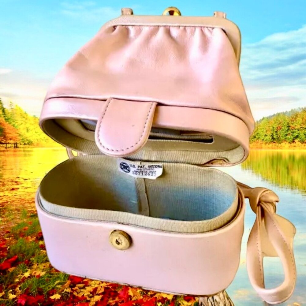 Diamicci Vintage Pink Leather 2 Compartment Framed Crossbody Handbag
